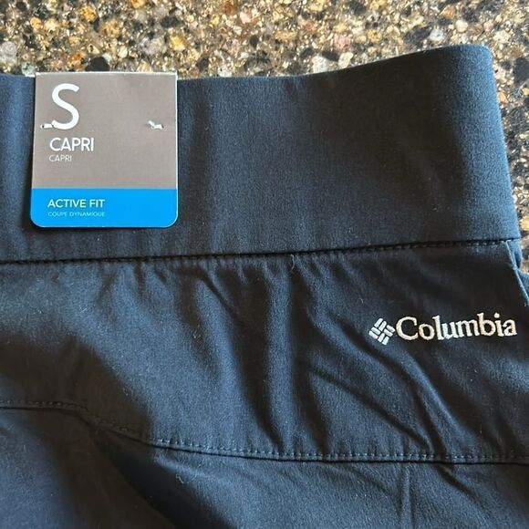 NEW Columbia Black Active Fit Capris - Picture 5 of 8
